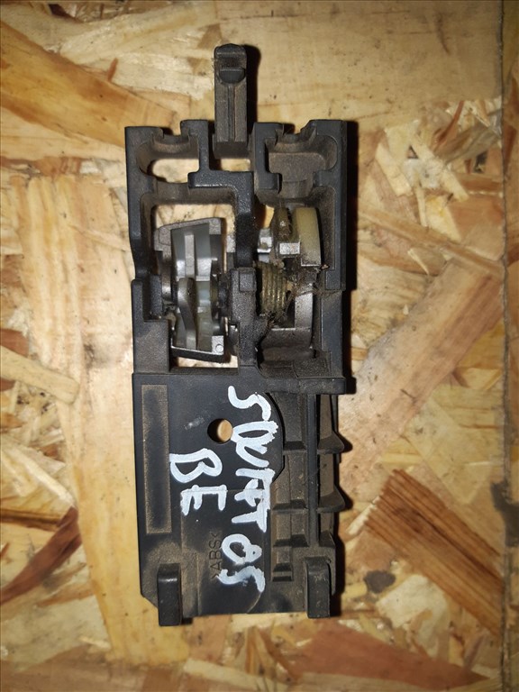 Suzuki Swift III 04-10 Bal Első Belső Ajtókilincs 2. kép