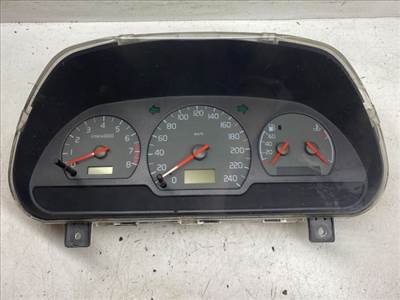 VOLVO S40 Kilométeróra