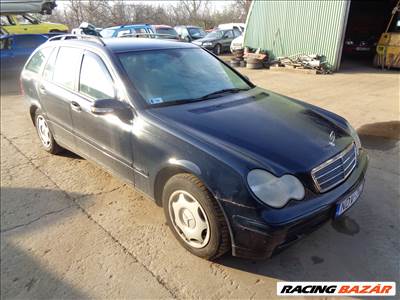 Mercedes C 180 bontott alkatrészei