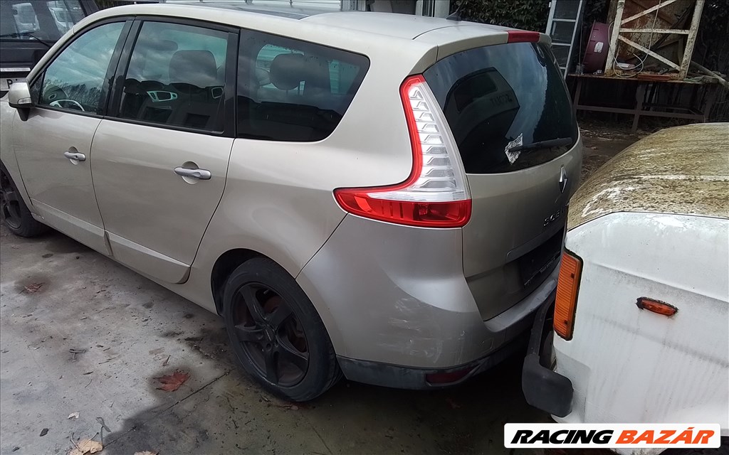Renault Scénic bontott alkatrészei 3. kép