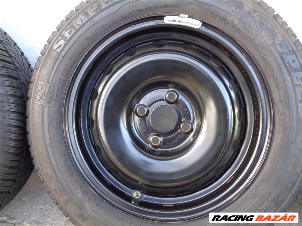 Hyundai lemezfelni 15-ös, 4×100-as, szenzorral, 185/65-ös téli gumival eladó. 2. kép