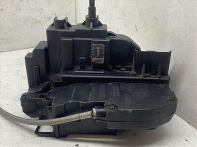 NISSAN NOTE Jobb hátsó Ajtózár