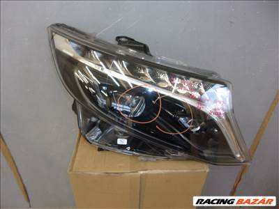 MERCEDES V-OSZTÁLY A447 jobb első LED fényszóró 2014- A4479063301