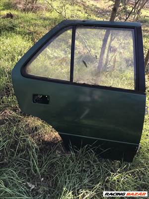 Suzuki Swift Sedan jobb hátsó ajtó zöld színben