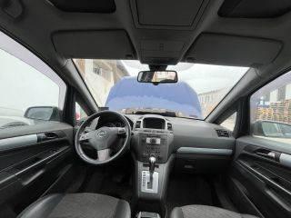 OPEL ZAFIRA B (A05) Beltér Világítás Első