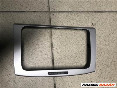 Volkswagen Passat B6 műszerfal keret