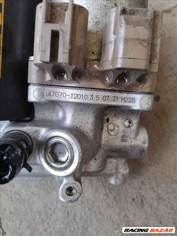 Toyota Yaris (XP130/XP150) 1.5 VVT-I Hybrid Abs szivattyú 2410 4707012010 3. kép