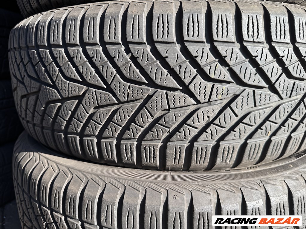 Yokohama Blue Earth Winter 215/60 R 16 6mm-es téligumi garnitúra eladó 1. kép
