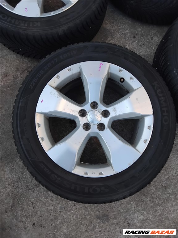  5x100 lyukosztású 17" használt (gyári felni) alufelni, rajta 225/55 újszerű Kumho négyévszakos gumi 3. kép