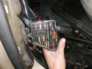 AUDI A8 (4E) Biztosítéktábla Utastér