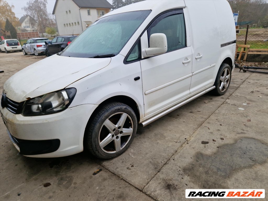 Volkswagen Caddy III bontott alkatrészei 3. kép