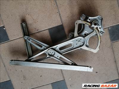 Toyota Yaris II jobb hátsó ablakemelő szerkezet 05'-11' 