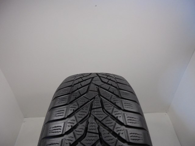 Yokohama V905 215/60 R16  1. kép