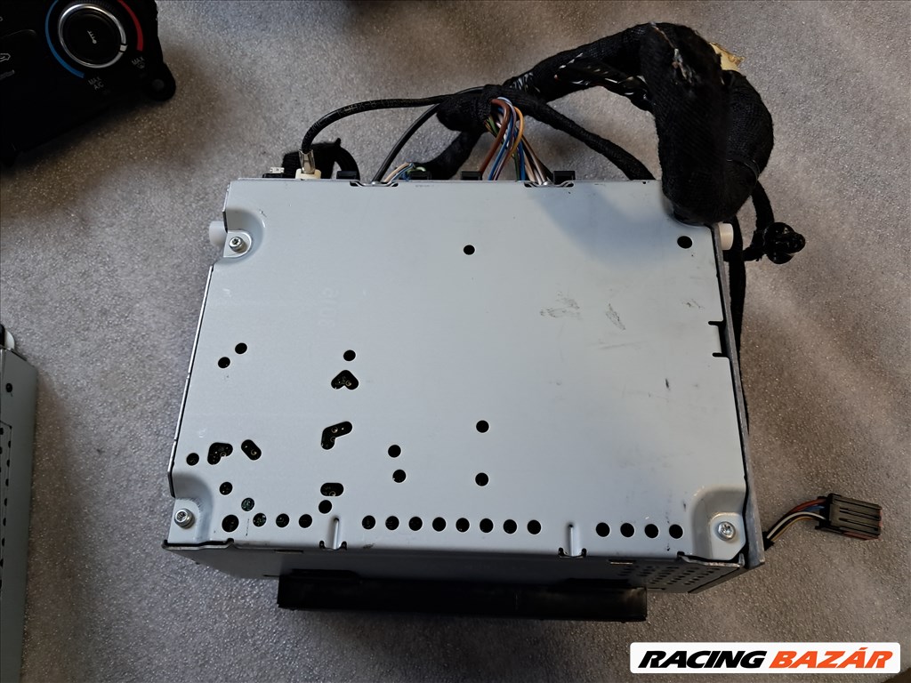 Ford Focus Mk3 navigációs fejegység, fűtéskapcsoló panel komplett f1bt18c815lk 4. kép