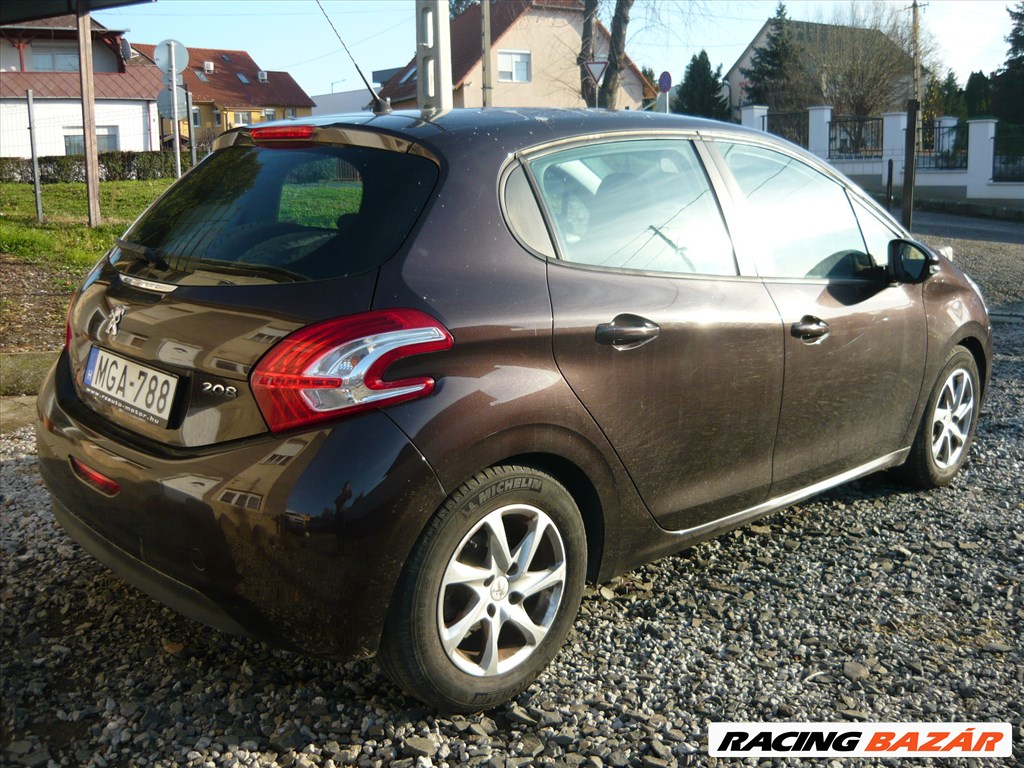 Eladó Peugeot 208 95 VTi (1397 cm³, 95 PS)   8. kép