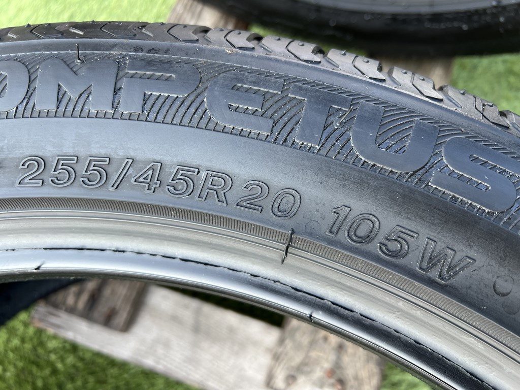 255/45 R20 Lassa Competus Hp 2 nyári gumi 6mm 5. kép