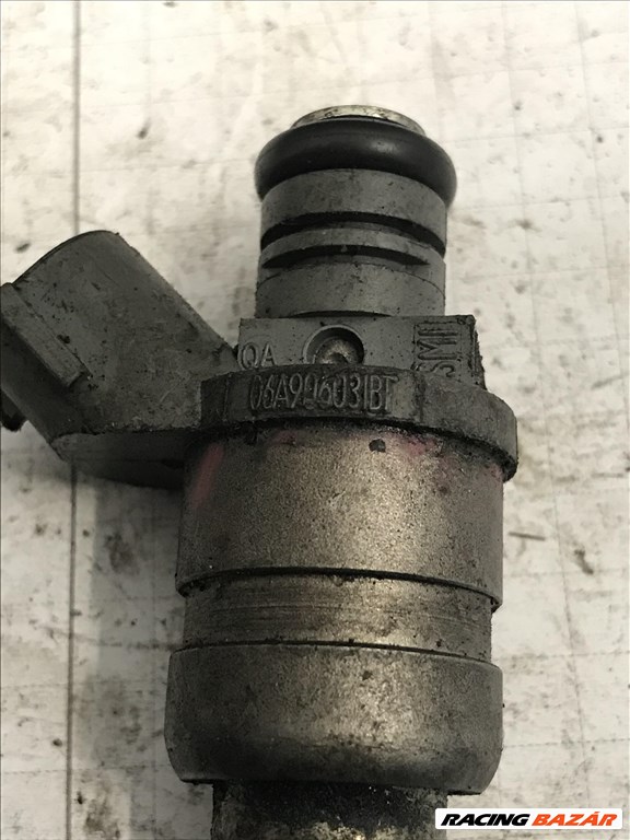 Skoda Octavia I 1,6 BSE/BGU_ injektor 06a906031bt 6. kép