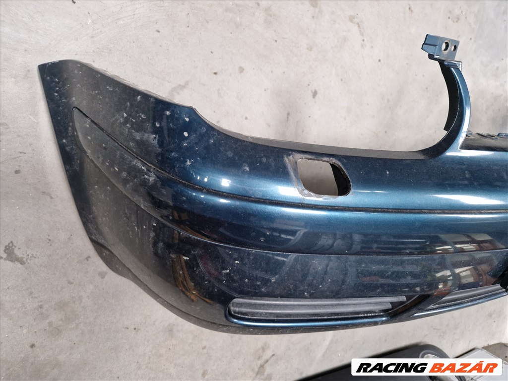 Volkswagen Golf IV első lökhárító LC6X (15185) 3. kép