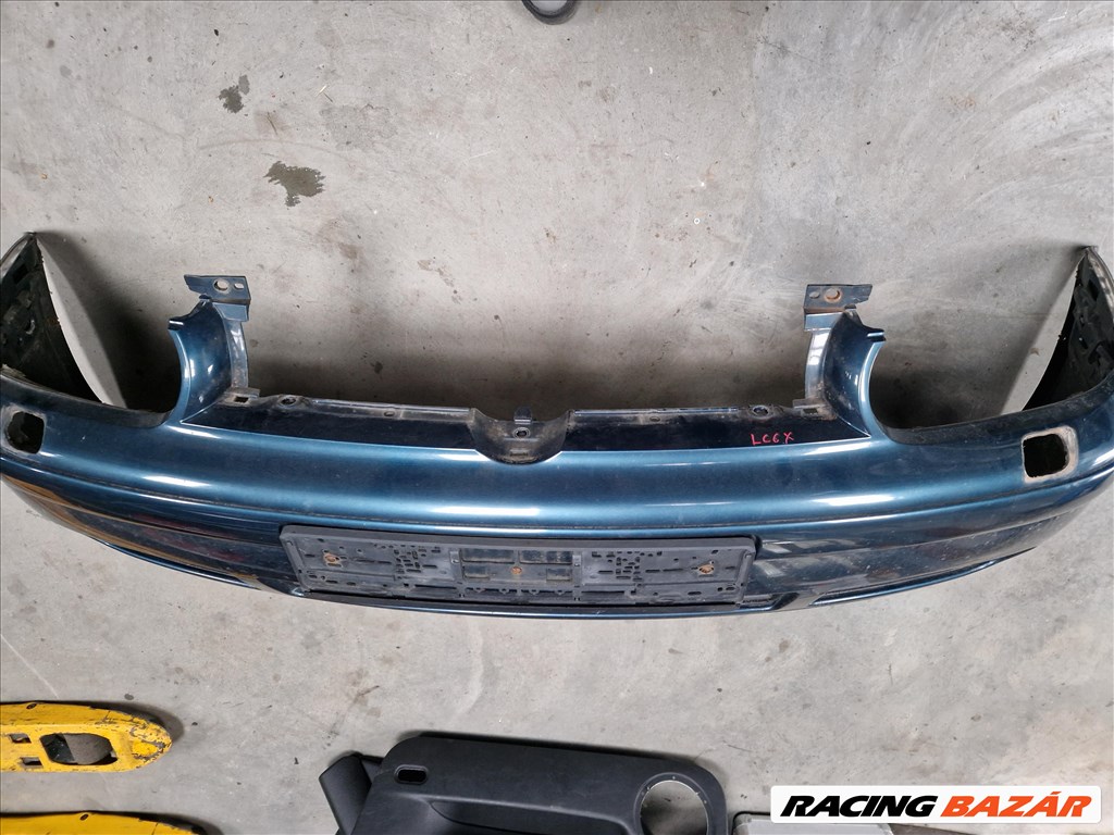 Volkswagen Golf IV első lökhárító LC6X (15185) 6. kép