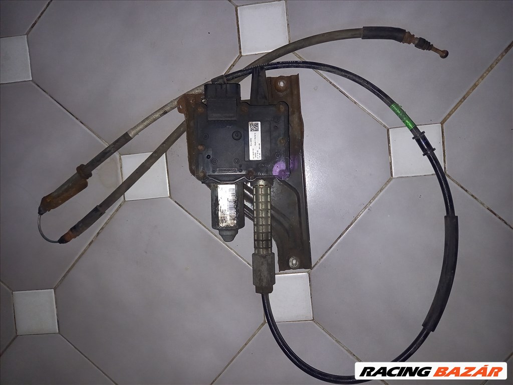 Opel Insignia A elektromos kézifék 22880717 5. kép