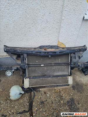 Mercedes Vito Viano 639 homlokfal (Üresen)