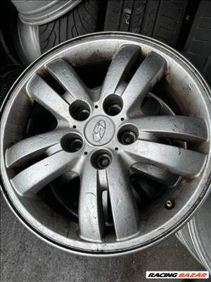 Hyundai / Kia gyári 6,5X16-os 5X114,3-as ET45-ös könnyűfém felni garnitura eladó