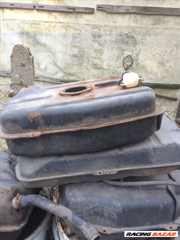 Suzuki Wagon R+ üzemanyagtank eladó 1. kép