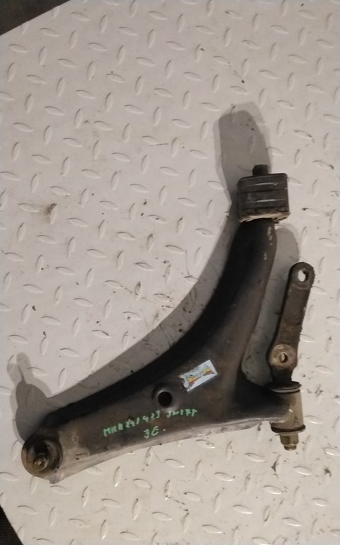 SUZUKI SWIFT 96-05 Jobb első lengőkar 1. kép
