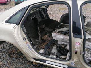 AUDI A8 (4E) Jobb hátsó Gumikéder