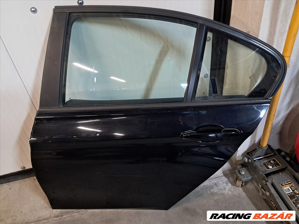 BMW 320 F30 sedan Bal hátsó ajtó  1. kép