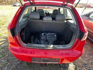 SEAT IBIZA III (6L1) Hátsó középső Biztonsági Öv