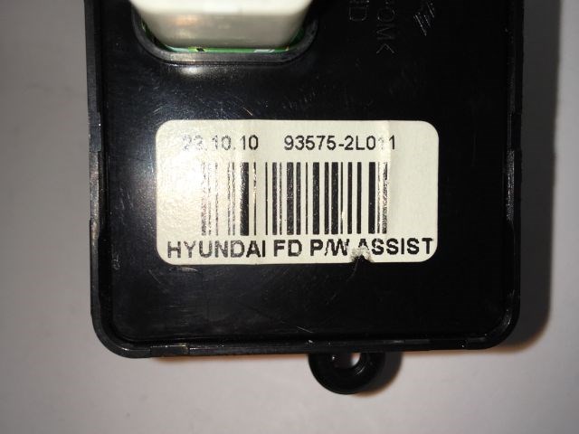 HYUNDAI I30 Jobb első Ablakemelő Kapcsoló 3. kép