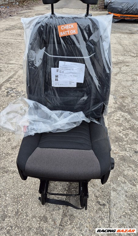 Iveco daily vezetö űlés 5802171012 1. kép