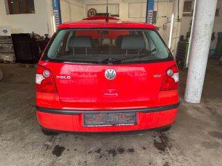 VW POLO (9N) Tank