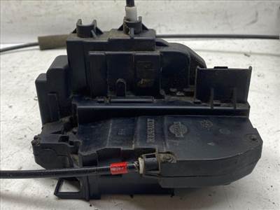 NISSAN NOTE Jobb hátsó Ajtózár