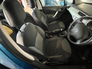 CITROËN C3 II Bal A Oszlop Burkolat 3. kép