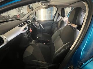 CITROËN C3 II Bal A Oszlop Burkolat 15. kép