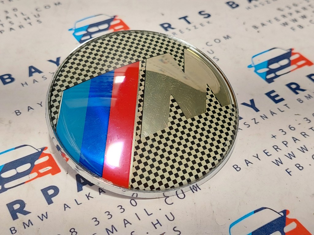 BMW E46 E30 E36 E39 E38 E90 X5 stb bontott elsõ &quot;M&quot; embléma 82mm 1. kép