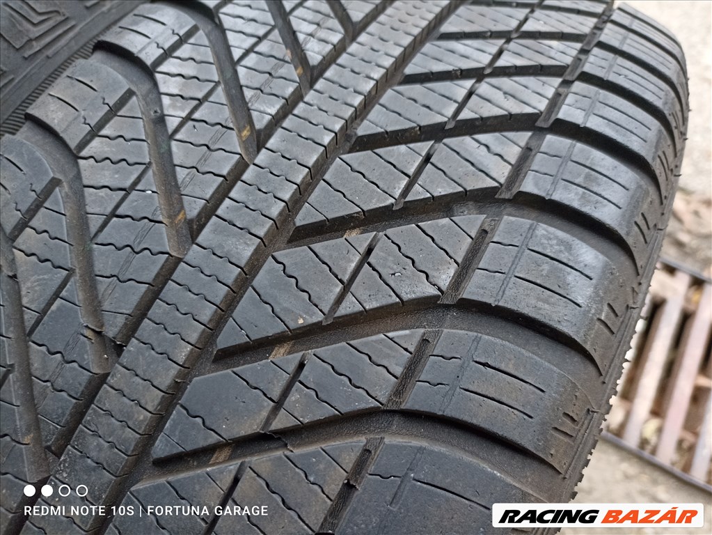 205/55 R16" Goodyear használt négyévszakos gumik 2. kép