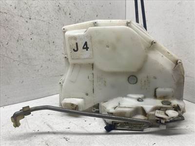 SUZUKI SWIFT III Jobb első Ajtózár