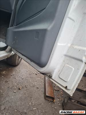 Mercedes Vito VIano 639 Jobb első ajtó (üresen)