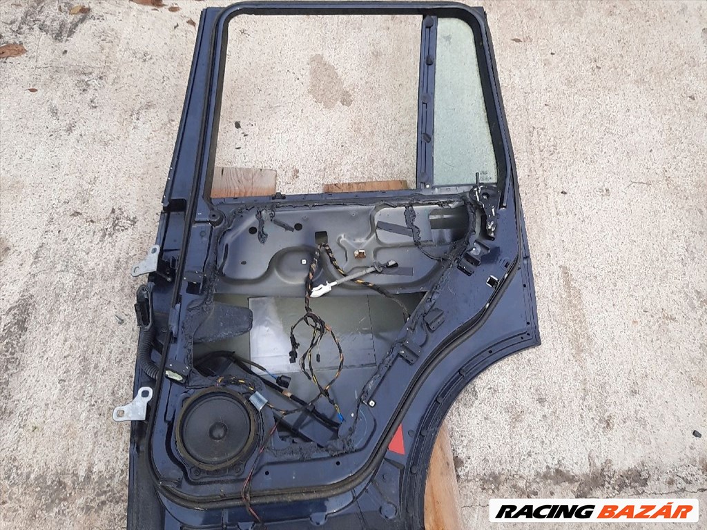 Land Rover Range Rover (3rd gen) jobb hátsó ajtó 122 4. kép