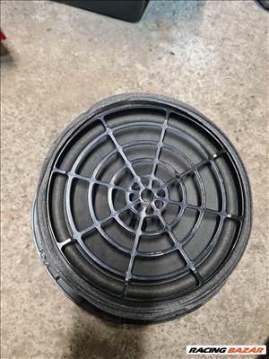 Audi a4 b9 hangszóró 