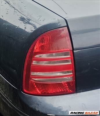 Skoda Superb I Bal hátsó lámpa 