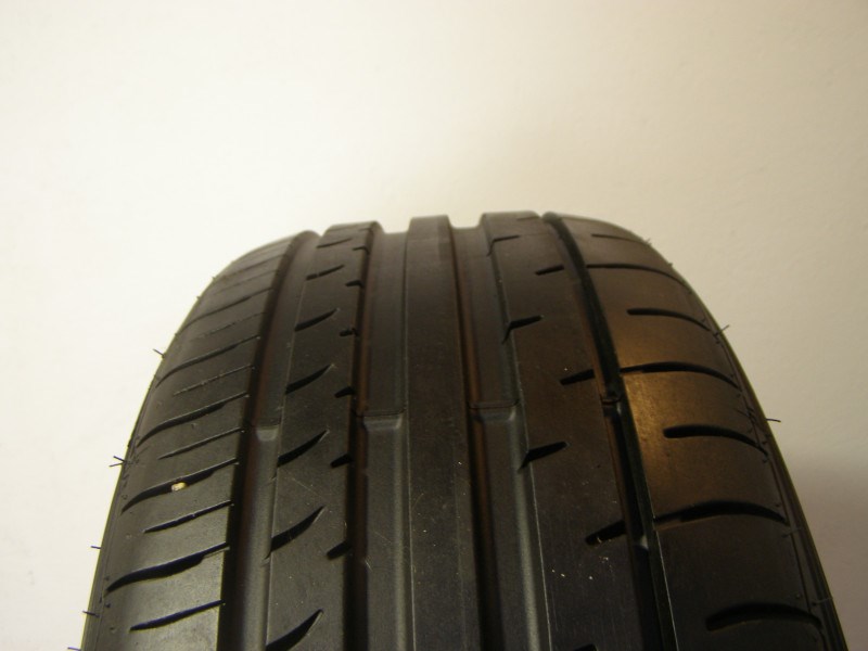 Falken FK453 215/50 R18  1. kép