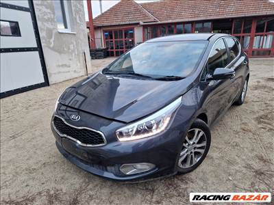 Kia Cee'd (JD) 1.6 GDI G4FD bontott alkatrészek, bontás, bontott jármű