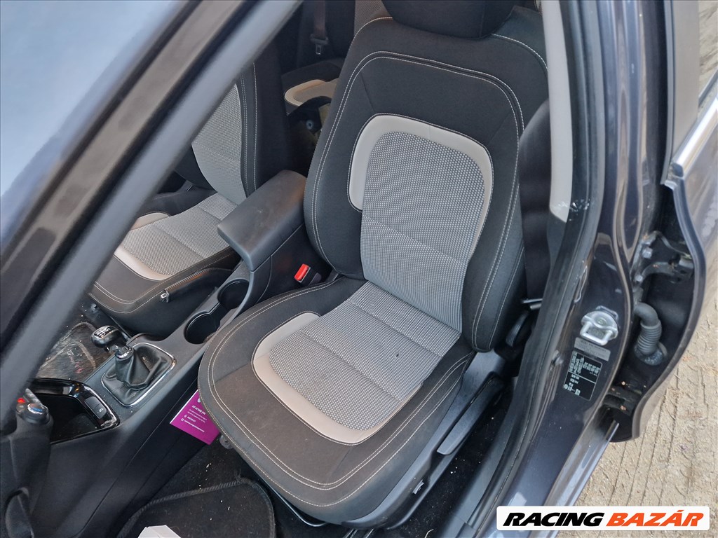 Kia Cee'd (JD) 1.6 GDI G4FD bontott alkatrészek, bontás, bontott jármű 16. kép