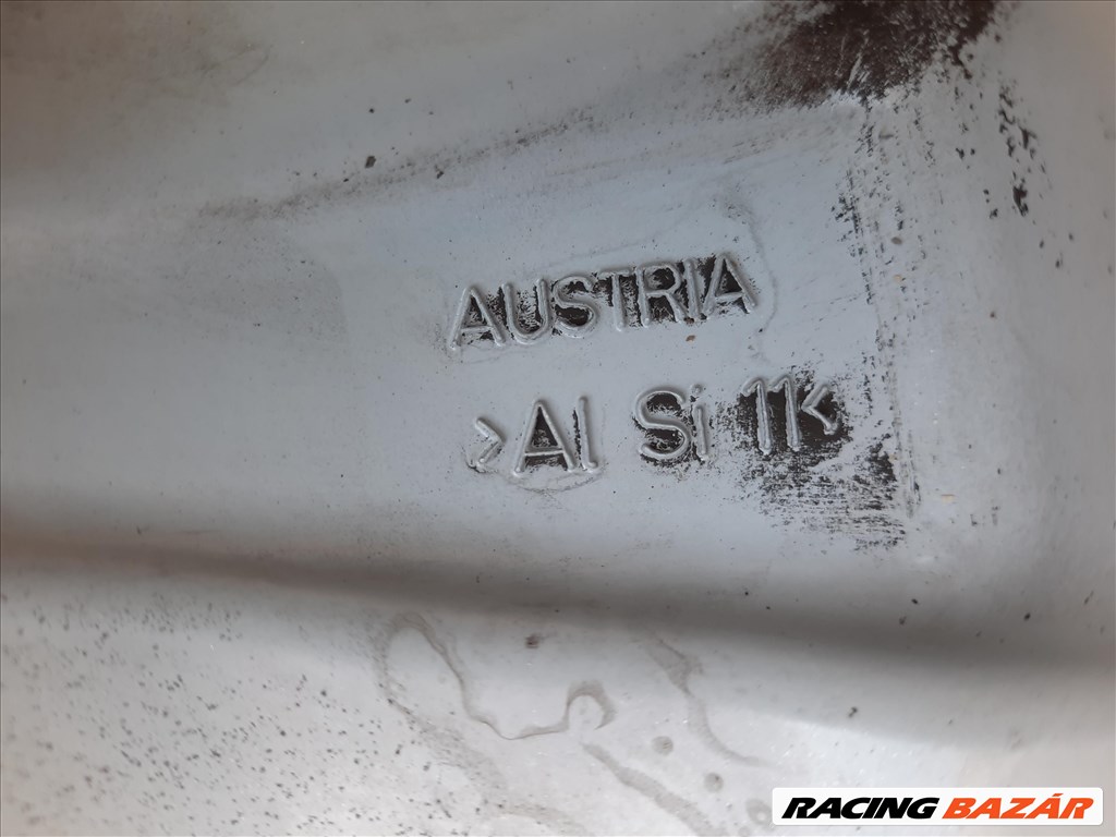 BMW X3 (E83) gyári 17 colos alufelni:5x120 8Jx17 Et46 Style204, rajta kopott gumi  7. kép