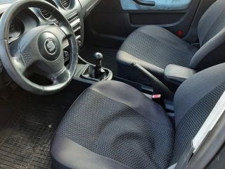 SEAT CORDOBA (6L2) Biztosítéktábla Utastér 2. kép