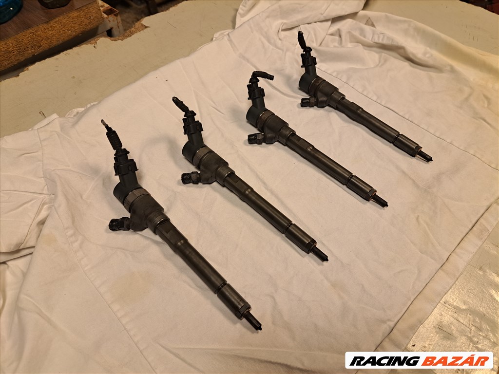 Eladó Chevrolet Cruze porlasztó / befecskendező Bosch 2.0 CDI Diesel 96440397 044511270 1. kép